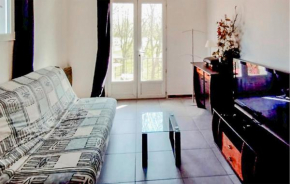 1 Bedroom Cozy Apartment In Montreuil